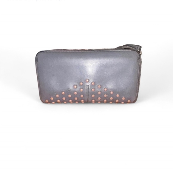 💎 TOD’S Studded Leather Zip Wallet - Picture 1 of 5